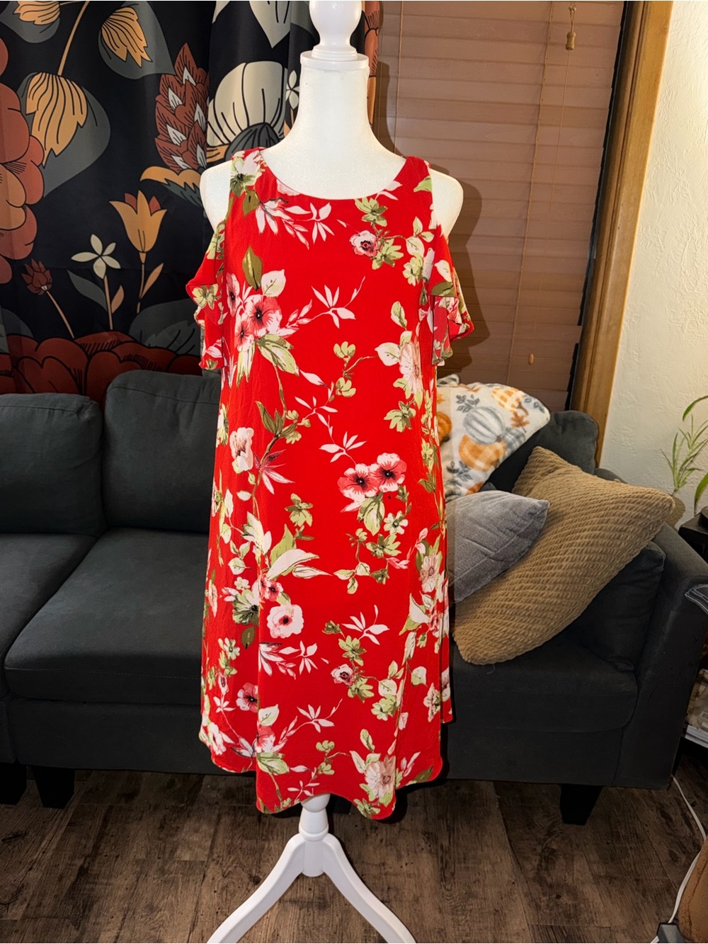 Eliza J Red Floral Cold Shoulder Shift Scoop Neck Lined Dress Knee Length 6